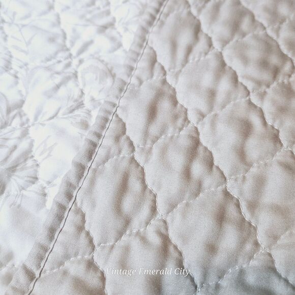 Vtg Double Full size Curio Quilt Reversible Flower Embroidered Bedspread Blanket - Picture 9 of 15